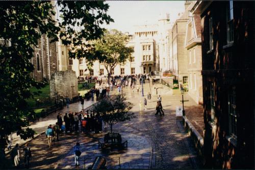 TowerOfLondon12.JPG (40933 bytes)